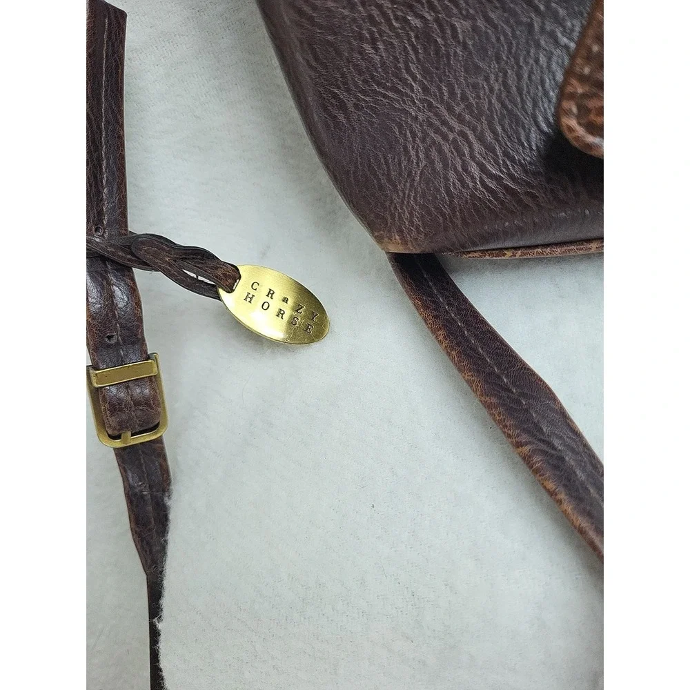 Crazy Horse Cross Body Bag Purse Wallet Faux Leather Brown Gold Western Keychain